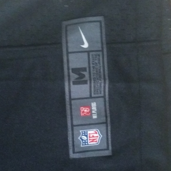 Raiders jersey medium size NFL players Waller number 83 - Picture 4 of 9